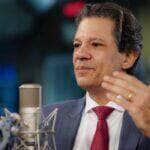 08/05/2024 – O Ministro da Fazenda, Fernando Haddad, durante entrevista no programa Bom Dia, Ministro, nos estúdios da EBC. Foto: Rafa Neddermeyer/Agência Brasil