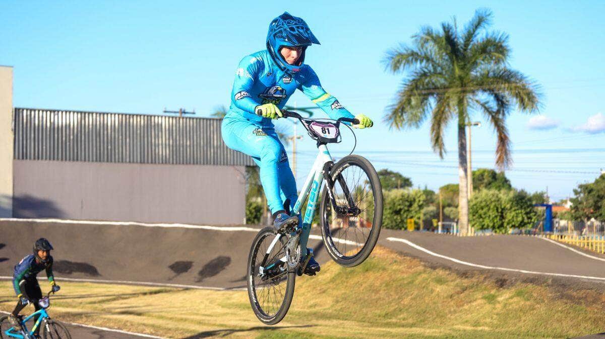 atletas da escolinha viva lucas conquistam mais de 20 trofeus na 3a etapa do campeonato mato grossense de bmx interna 2 2024 05 27 1040602245