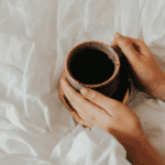 café na cama - Foto Canva