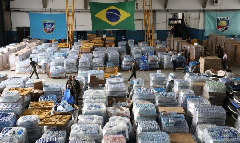 São Paulo (SP), 24/05/2024 - Doações para o Rio Grande do Sul armazenadas no hangar da Base Aérea de São Paulo. Foto: Rovena Rosa/Agência Brasil