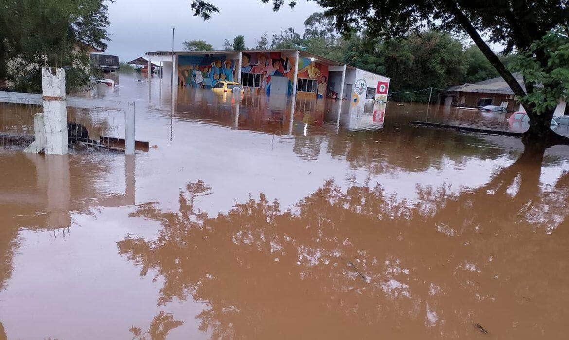 estragos das chuvas ja atingiram 85 dos municipios gauchos capa 2024 05 09 2024 05 09 1468095594