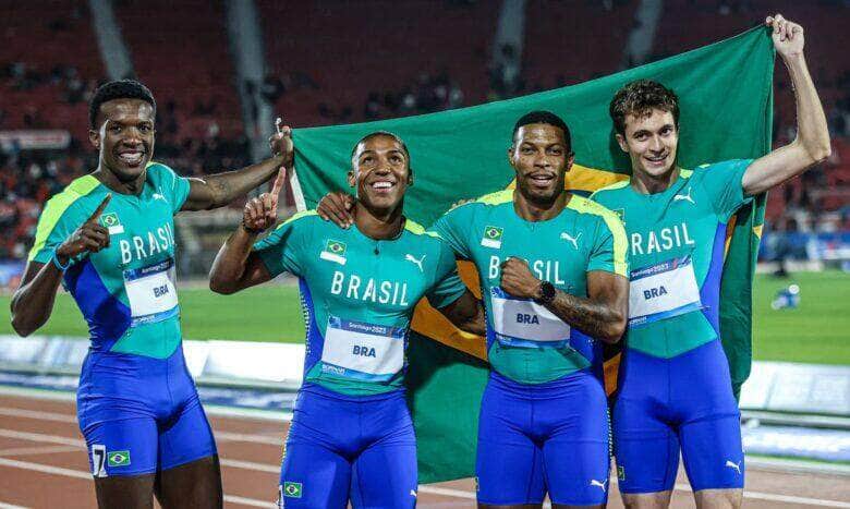 02. 11. 2023 - Jogos Pan-americanos Santiago 2023 - Atletismo - Revezamento 4x100m Masculino - medalha de ouro - Foto Wander Roberto/COB @wander_imagem