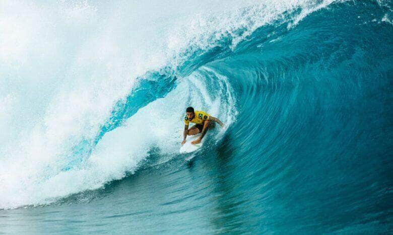 Filipe Toledo, Outerknown Tahiti Pro, surfe Por: Damien Poullenot/World Surf League/Direitos Reservados