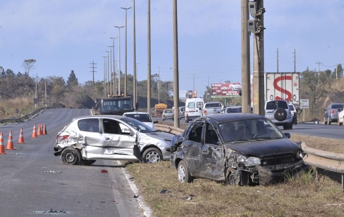 Indenizações por acidentes com automóveis Por: Arquivo Agência Brasil