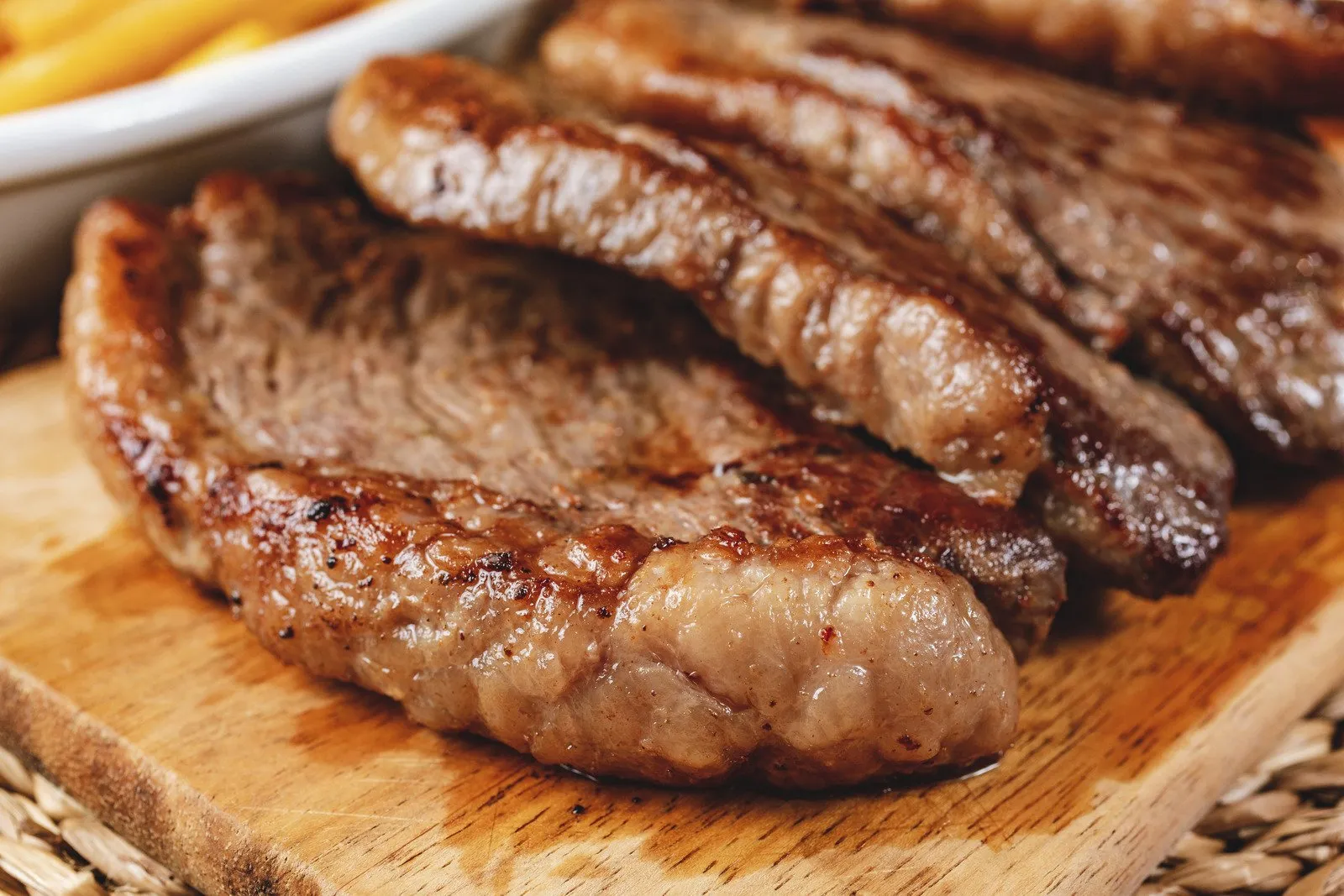 Como fazer uma deliciosa picanha na brasa? 5 sliced picanha meat - Fotos do Canva1