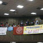 São Paulo (SP) 02/05/2024 - Manifestação contra a privatização da SABESP, na Câmara de Vereadores de São Paulo.  Foto: Paulo Pinto/Agência Brasil