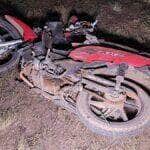 Vítima, identificada como Davi da Cruz Ifran, 40 anos, retornava de uma pescaria quando foi colhida por um carro.