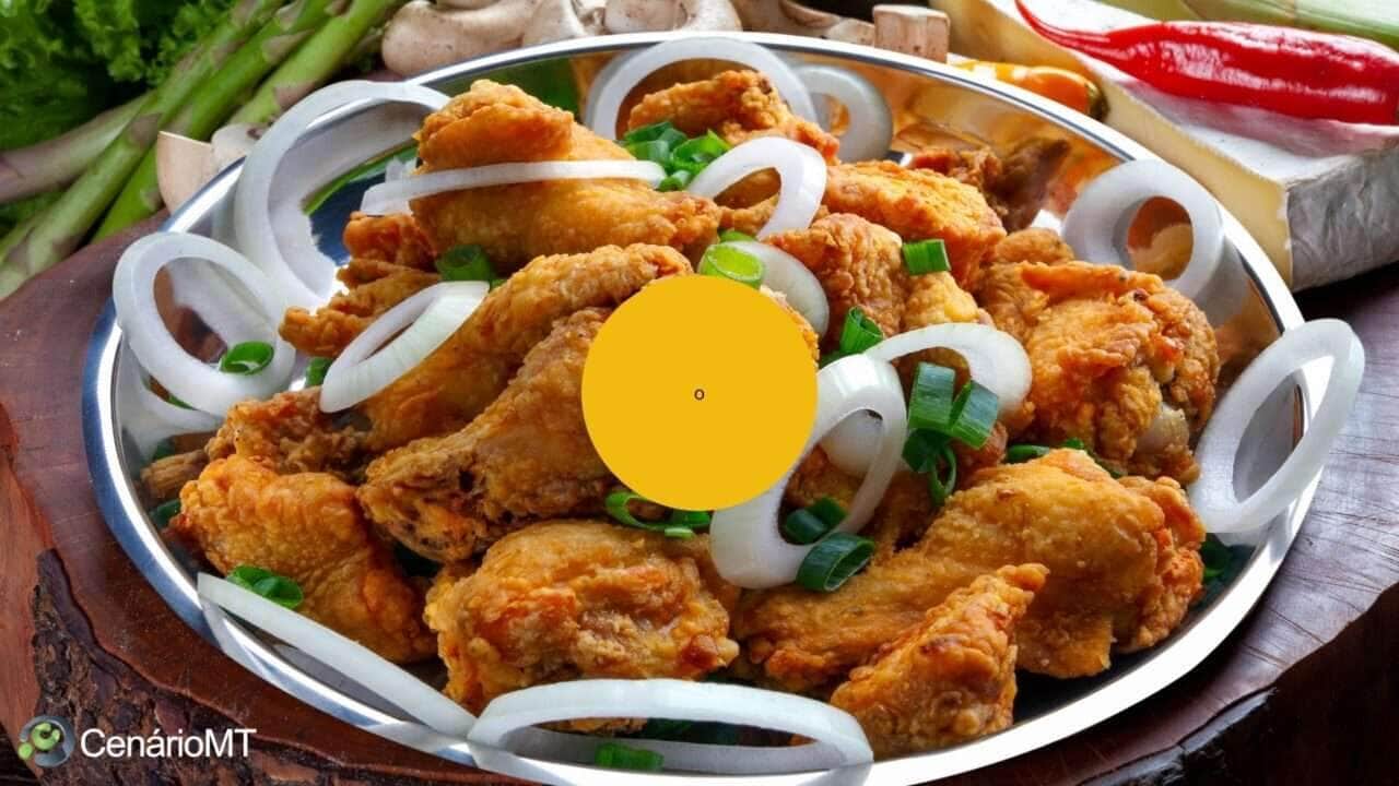 Como fazer coxa de frango empanada