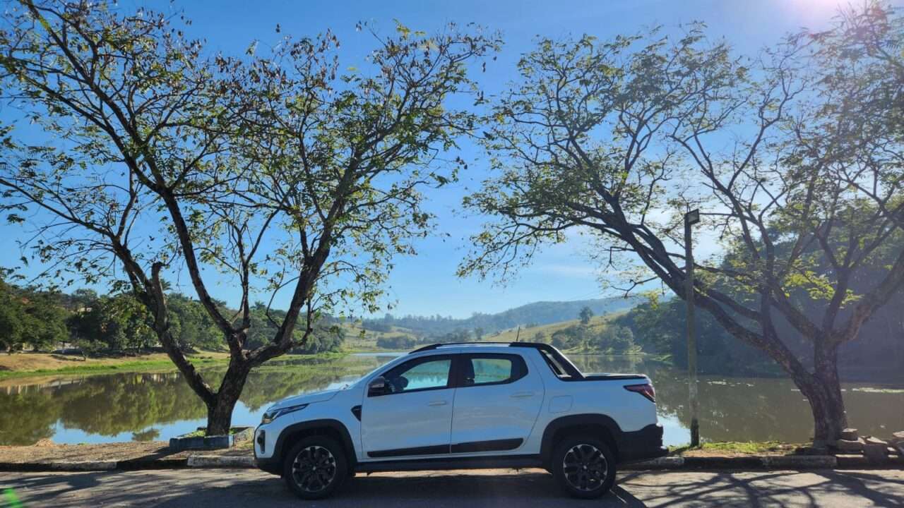 Fiat Strada conhece o atalho para a liderança