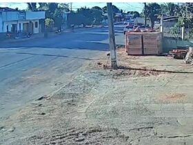 Jovem é assassinado a tiros em frente à oficina de motos em Querência