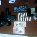 Simulacros de arma, cocaína e maconha são apreendidos pela Guarda Armada em Lucas do Rio Verde