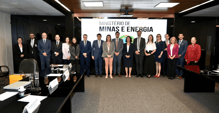 Brasil e Estados Unidos fortalecem laços para geração de energia limpa e sustentável -