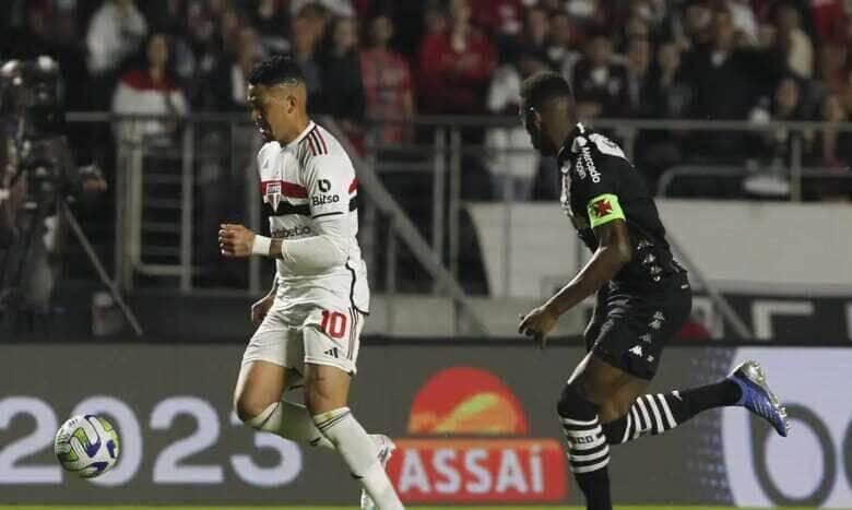 são paulo, vasco, brasileiro Por: Rubens Chiri/saopaulofc. net/Direitos reservados