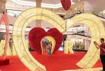 10/06/2023-Decoração dia dos namorados no Pátio Brasil. Foto: Pátio Brasil/ Facebook