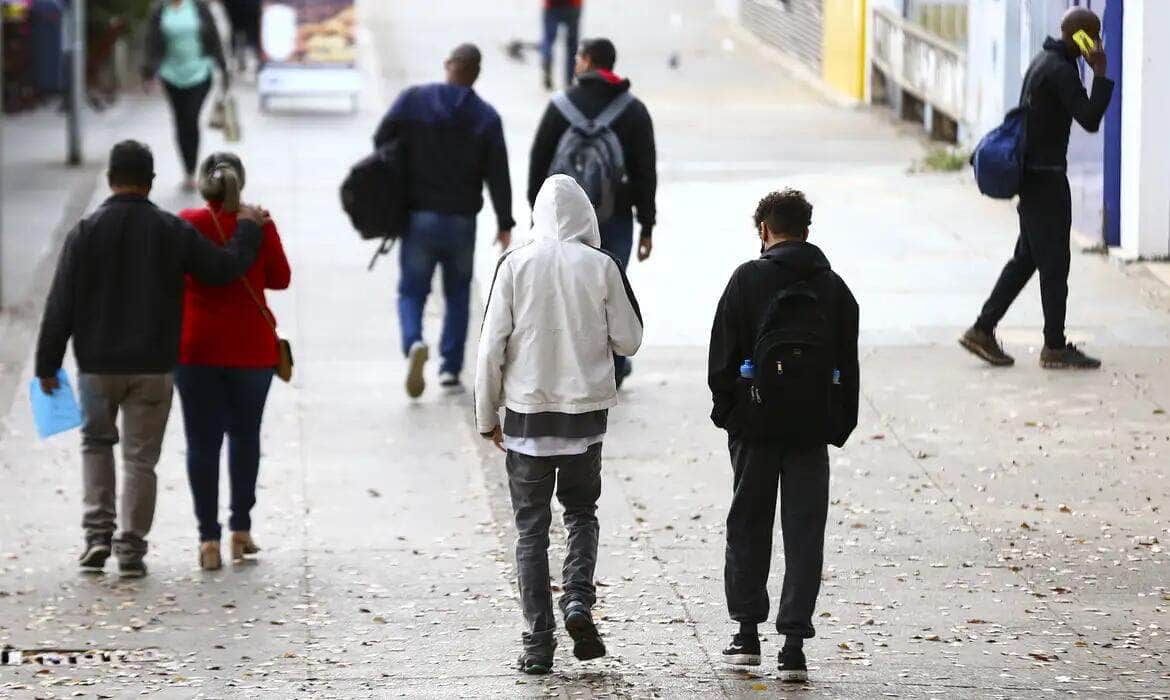 Massa de ar frio reduz as temperaturas no DF. Por: Marcelo Camargo/Agência Brasil