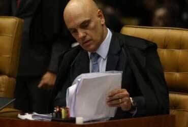 O ministro Alexandre de Moraes, durante sessão de julgamento sobre limite para compartilhamento de dados fiscais Por: Fabio Rodrigues Pozzebom/Agência Brasil