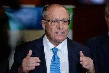 Rio de Janeiro (RJ), 25/04/2024 – O vice-presidente da República e ministro do Desenvolvimento, Indústria, Comércio e Serviços, Geraldo Alckmin, durante abertura do Fórum de Debate para o Desenvolvimento, na sede do Banco Nacional de Desenvolvimento Econômico e Social (BNDES), no centro do Rio de Janeiro. Foto: Tomaz Silva/Agência Brasil