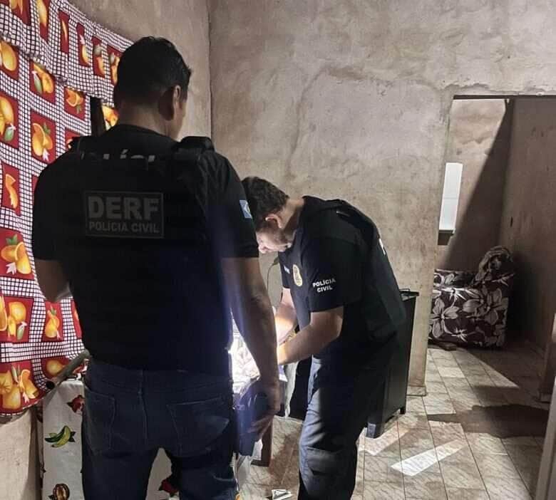 Operação da Polícia Civil cumpre 21 mandados de buscas contra o tráfico doméstico de drogas em Jaciara _66740b3649124.jpeg