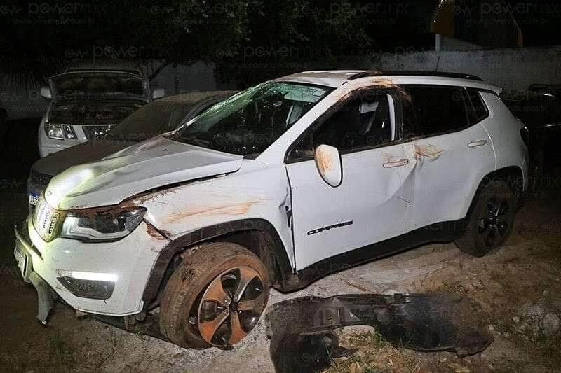 Carro capota na BR-163 em Nova Mutum e deixa dois feridos