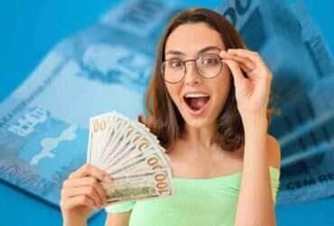 Mulher Abundância Financeira - dinheiro