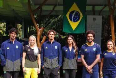 equipe brasileira de surfe (Gabriel Medina, Tatiana Weston-Webb, João Chumbinho Chianca, Luana Silva, Filipe Toledo e Tainá Hinckel) está completa no Taiti para disputar a Olimpíada de Paris - em 21/07/2024 Por: Reprodução Instagram/Time Brasil
