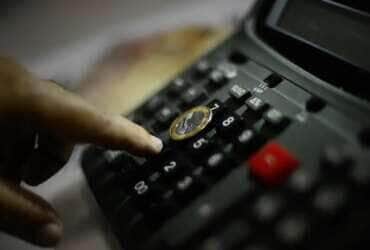 Economia, Moeda, Real,Dinheiro, Calculadora Por: Marcello Casal JrAgência Brasil