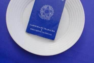 Carteira de trabalhador - Foto Canva