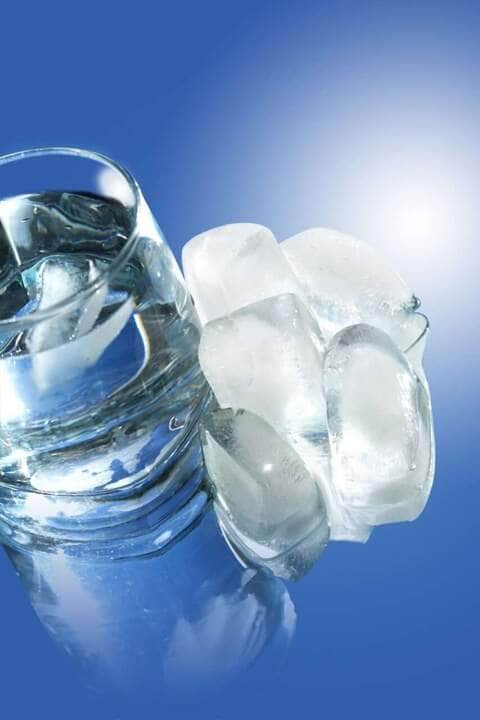 Beber Água Gelada Faz Mal? 85 Water With Ice - Fotos do Canva