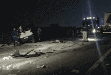 Rodovia é interditada em ambos os sentidos após colisão frontal entre Strada e carreta, que resultou na morte de Aucimar Miranda Costa.