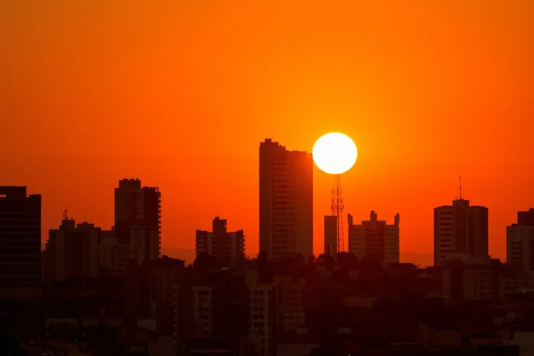 Cuiabá terá que devolver R$ 2,1 milhões aos cofres públicos por irregularidades em contratos de transporte escolar