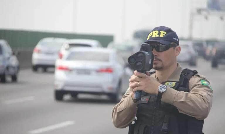 Polícia Rodoviária Federal passa a aceitar indicação digital de reais infratores - PRF/divulgação