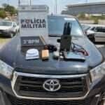 PM recupera caminhonete furtada e prende dupla com ferramentas para crimes em Mato Grosso