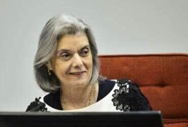 Brasília (DF), 08/03/2023 - A ministra do STF, Cármen Lúcia, durante o evento “O Olhar Delas”, que tem como objetivo discutir o papel feminino nos dias atuais, bem como as decisões do STF que garantiram os direitos das mulheres.