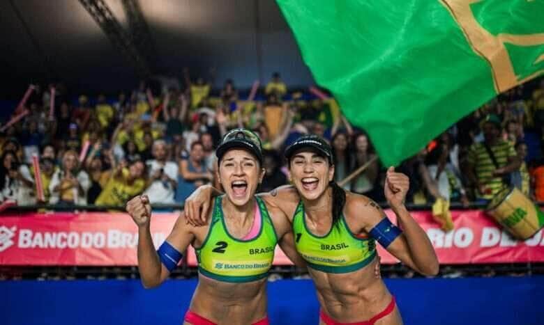 bárbara, carol, vôlei de praia