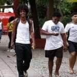 Rio de Janeiro(RJ), 10/11/2024 - Primeiros estudantes deixam o local de prova no segundo dia do Exame Nacional do Ensino Médio (Enem) 2024, na universidade UNINASSAU, no Flamengo, zona sul da cidade.  Foto: Tânia Rêgo/Agência Brasil