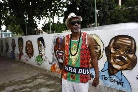 Rio de Janeiro (RJ) 18/11/2024 – O presidente do Quilombo Urbano Agbara Dudu, Elias José Alfredo, na sede em Oswaldo Cruz. Declarado Patrimônio Histórico, Cultural e Imaterial do Estado do Rio de Janeiro, o quilombo está em uma região marcada por diversas manifestações negras, como as escolas de samba Portela e Impérío Serrano, o Baile Charme do Viaduto de Madureira, o Jongo da Serrinha e a Feira das Yabás. Foto: Fernando Frazão/Agência Brasil