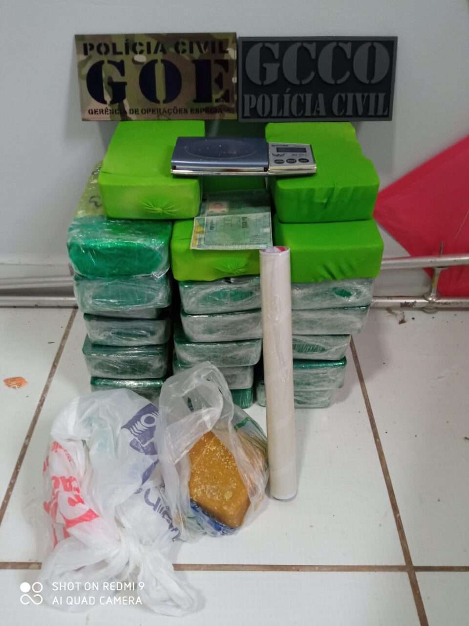 1000531216