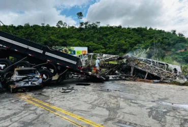 Acidente deixa 39 mortos em rodovia de Minas Gerais
