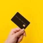 Cartão de crédito: um mal necessário?