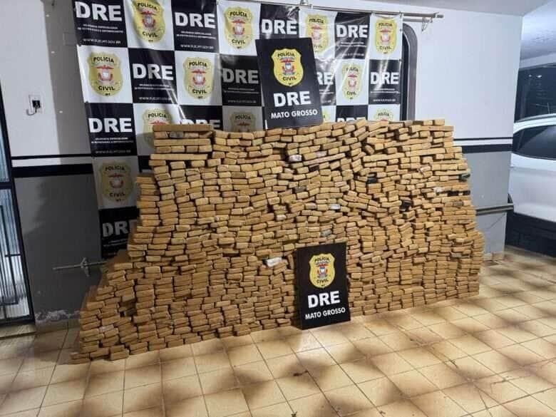 Polícia Civil apreende 1,1 tonelada de maconha escondida em caixa d'água em Várzea Grande