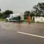 Idosa morre após motorhome capotar na MT-130 em Mato Grosso Vandreia de Paula/ TV Cidade Record