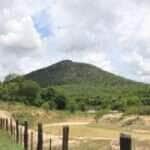 Morro de Santo Antônio ganha nova trilha e infraestrutura para receber turistas
