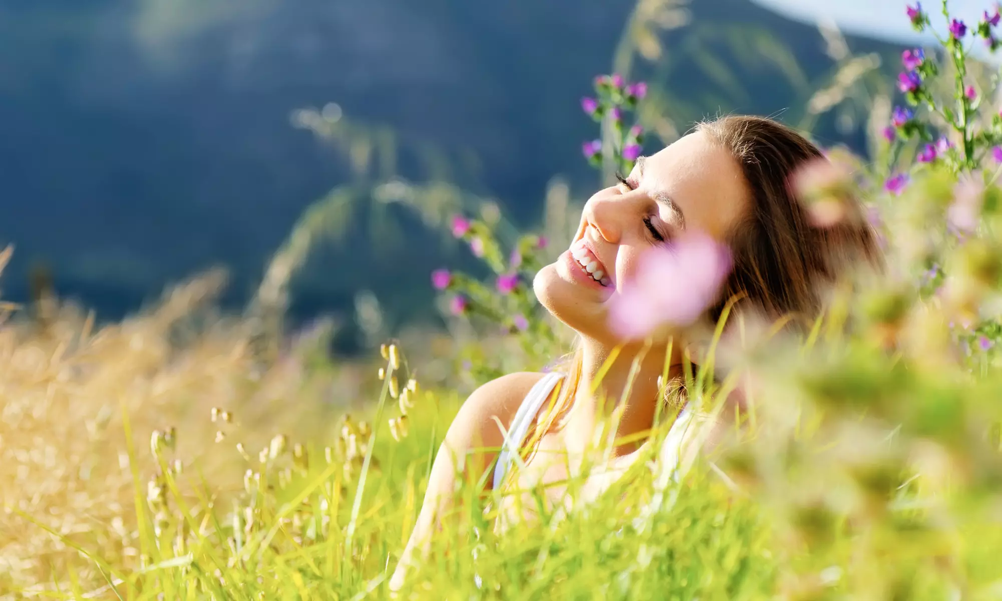 Mulher Feliz com Sorte hoje