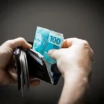 Quando será paga a segunda parcela do décimo terceiro salário? Entenda o que pode ser retido do benefício
