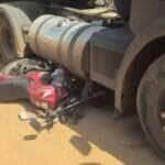 Casal fica ferido em colisão entre motocicleta e carreta em avenida de Sorriso (MT)