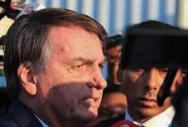 Brasília (DF) 18/05/2023 Ex-presidente, Jair Bolsonaro, na saída do Senado federal após visitar seu filho e senador, Flávio Bolsonaro. Foto Lula Marques/ Agência Brasil.