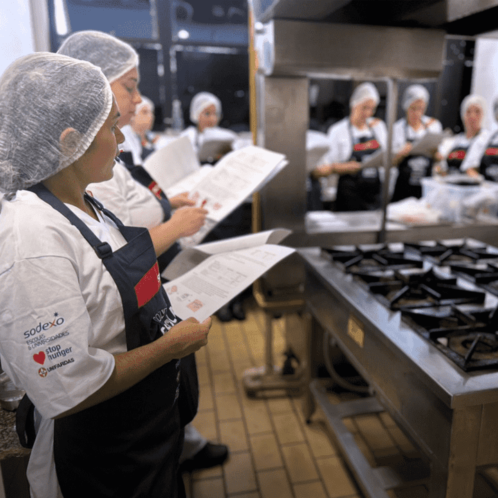Com apoio do BNDES, projeto oferece formação gastronômica para pessoas em situação de vulnerabilidade social - Divulgação