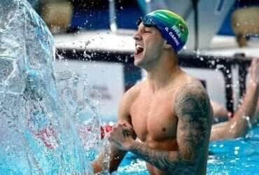 Guilherme Caribé fatura prata nos 100m livre do Mundial de piscina curta, em 12/12/2024