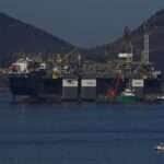 A Petrobras anunciou a chegada da plataforma de petróleo, P-67, ancorada na Baía de Guanabara, destinada ao Sistema de Produção do Campo de Lula, no pré-sal da Bacia de Santos.