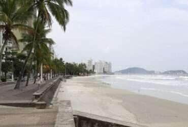 Praia Pitangueiras Vazia ,Guarujá